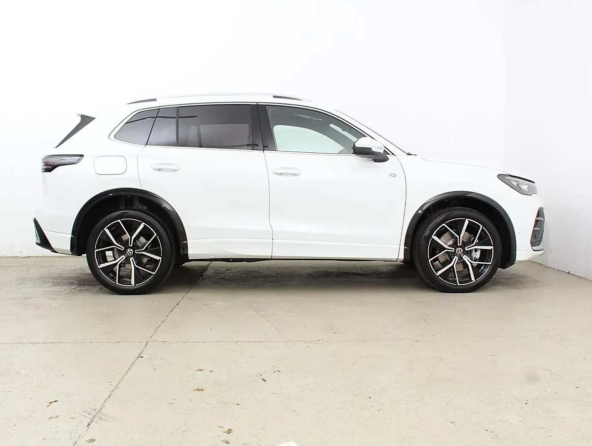 Volkswagen Tiguan 2025 photo 3