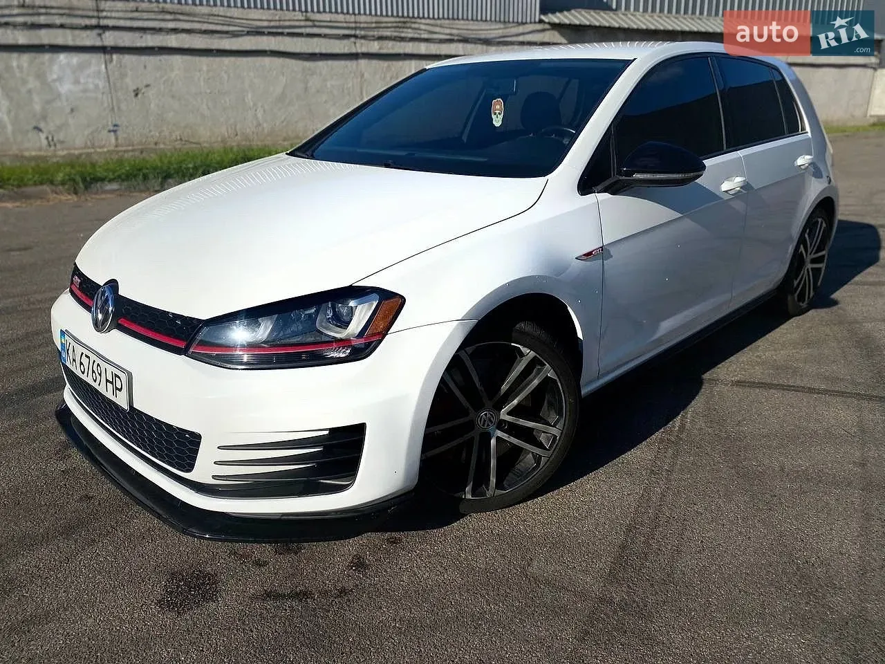 Volkswagen Golf Gti 2017 photo 3