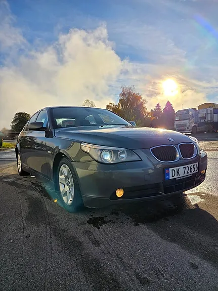BMW 520I