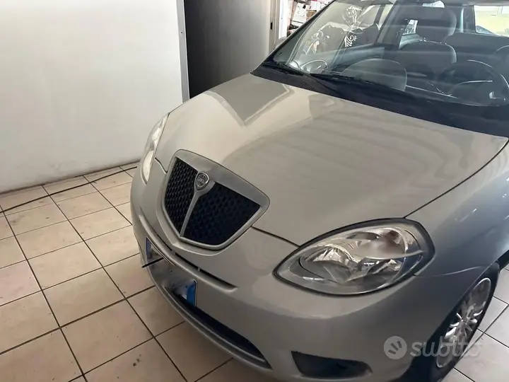 Lancia Ypsilon 2008 photo 2