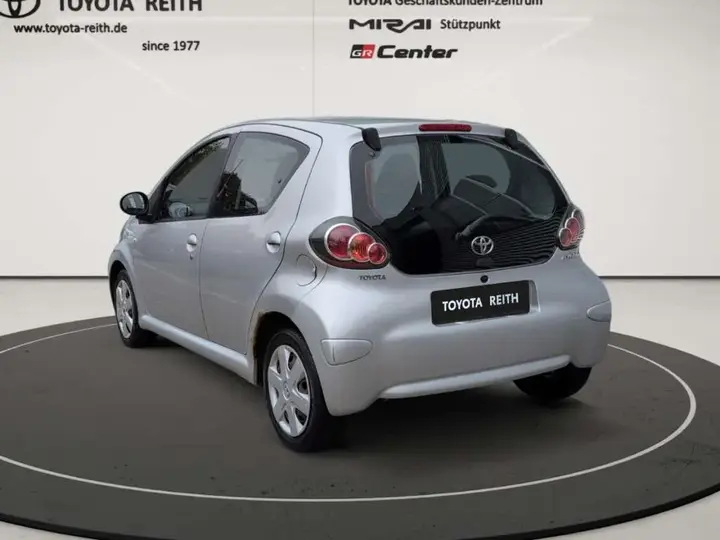 Toyota Aygo 2011 photo 3