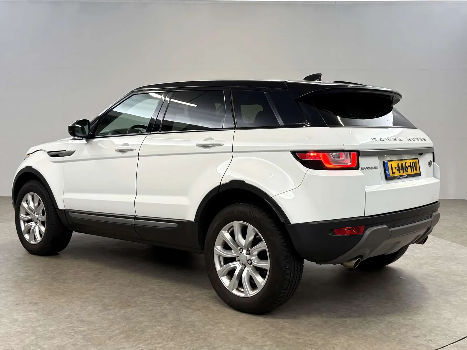 Land Rover Range Rover Evoque 2018 photo 3