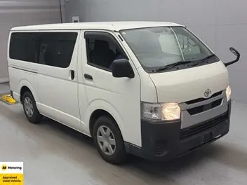 Toyota Hiace 2021 photo 2