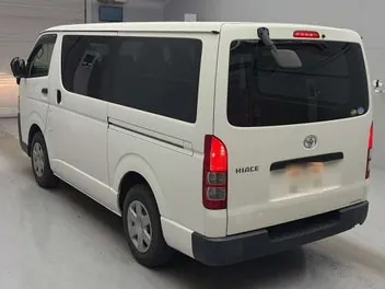 Toyota Hiace 2021 photo 3