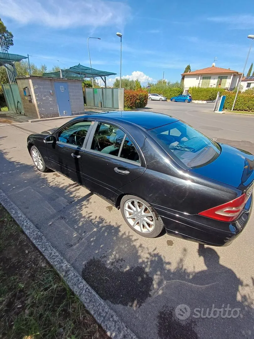 Mercedes-Benz C-Class 2004 photo 4