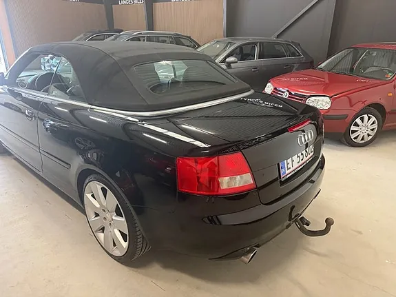 Audi A4 2004 photo 5