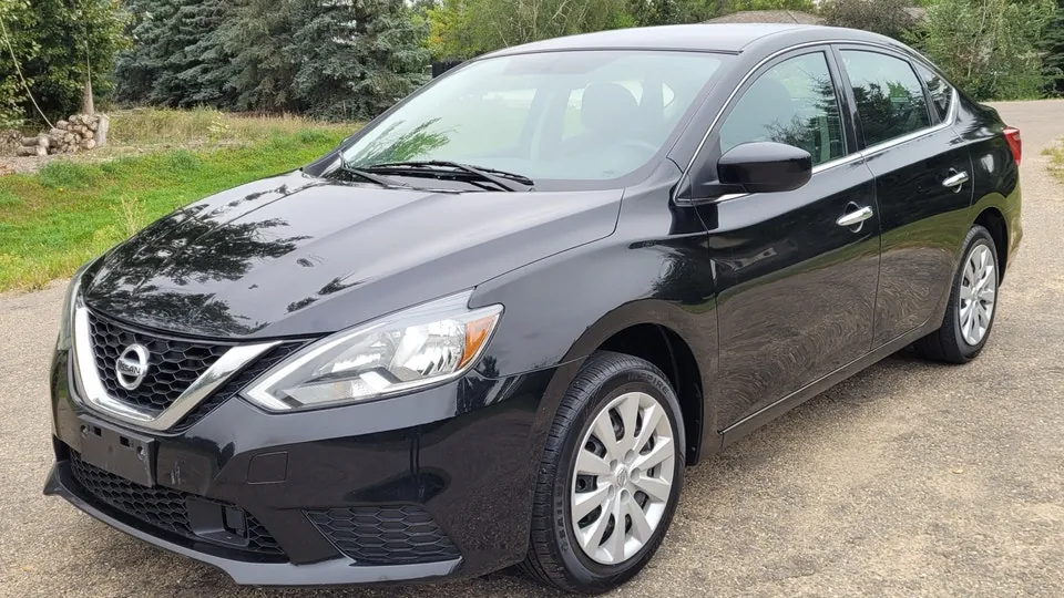 Nissan Sentra 2018 photo 2