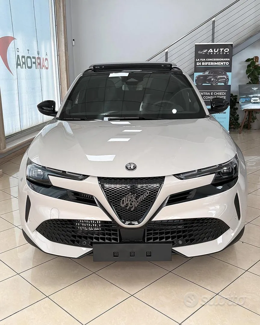 Alfa Romeo Junior 2026 photo 2