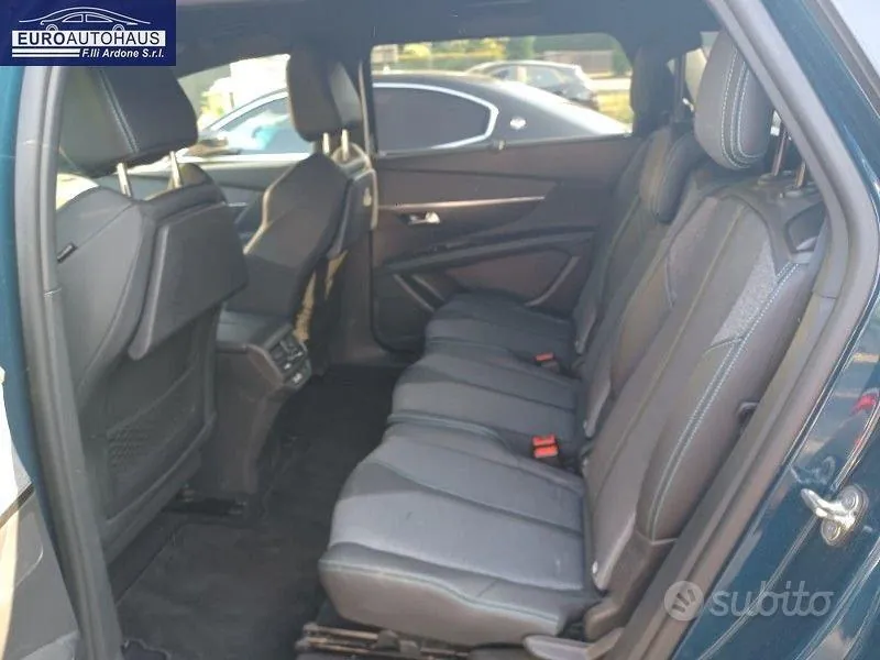 Peugeot 5008 2023 photo 5