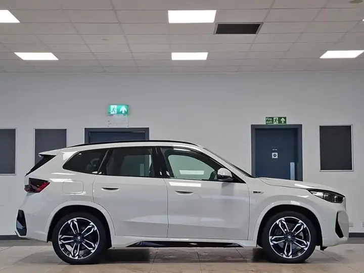 BMW X1 2023 photo 4