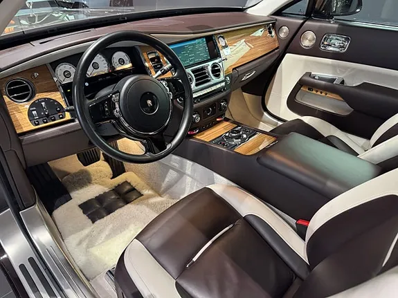 Rolls-Royce Wraith 2017 photo 4