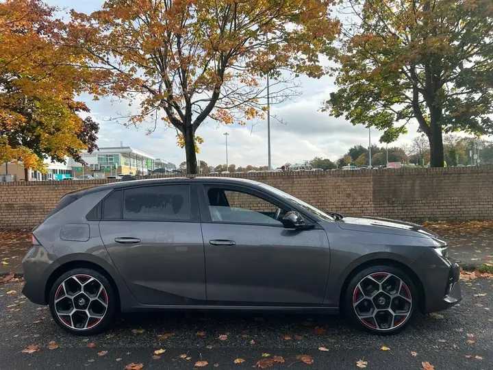 Vauxhall Astra 2023 photo 3