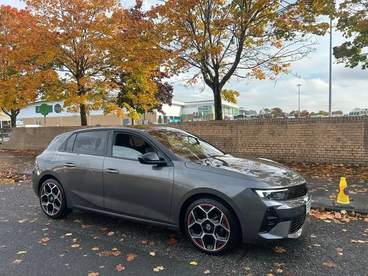 Vauxhall Astra 2023 photo 2
