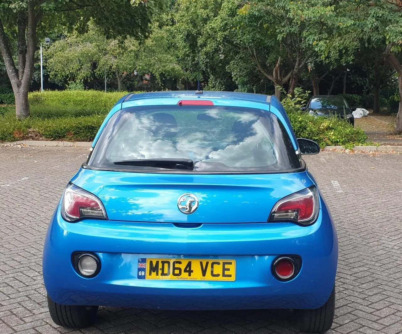Vauxhall Adam 2015 photo 5