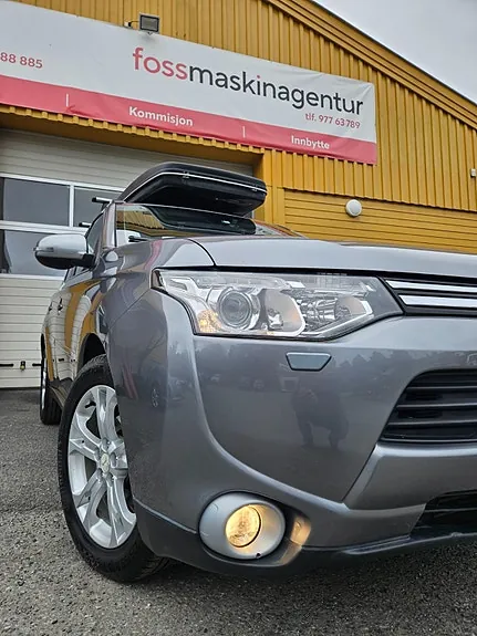 Mitsubishi Outlander 2013 photo 2