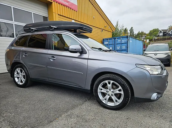 Mitsubishi Outlander 2013 photo 4