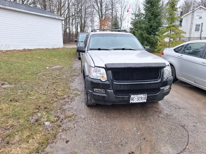 Ford Explorer Sport Trac 2007 photo 3
