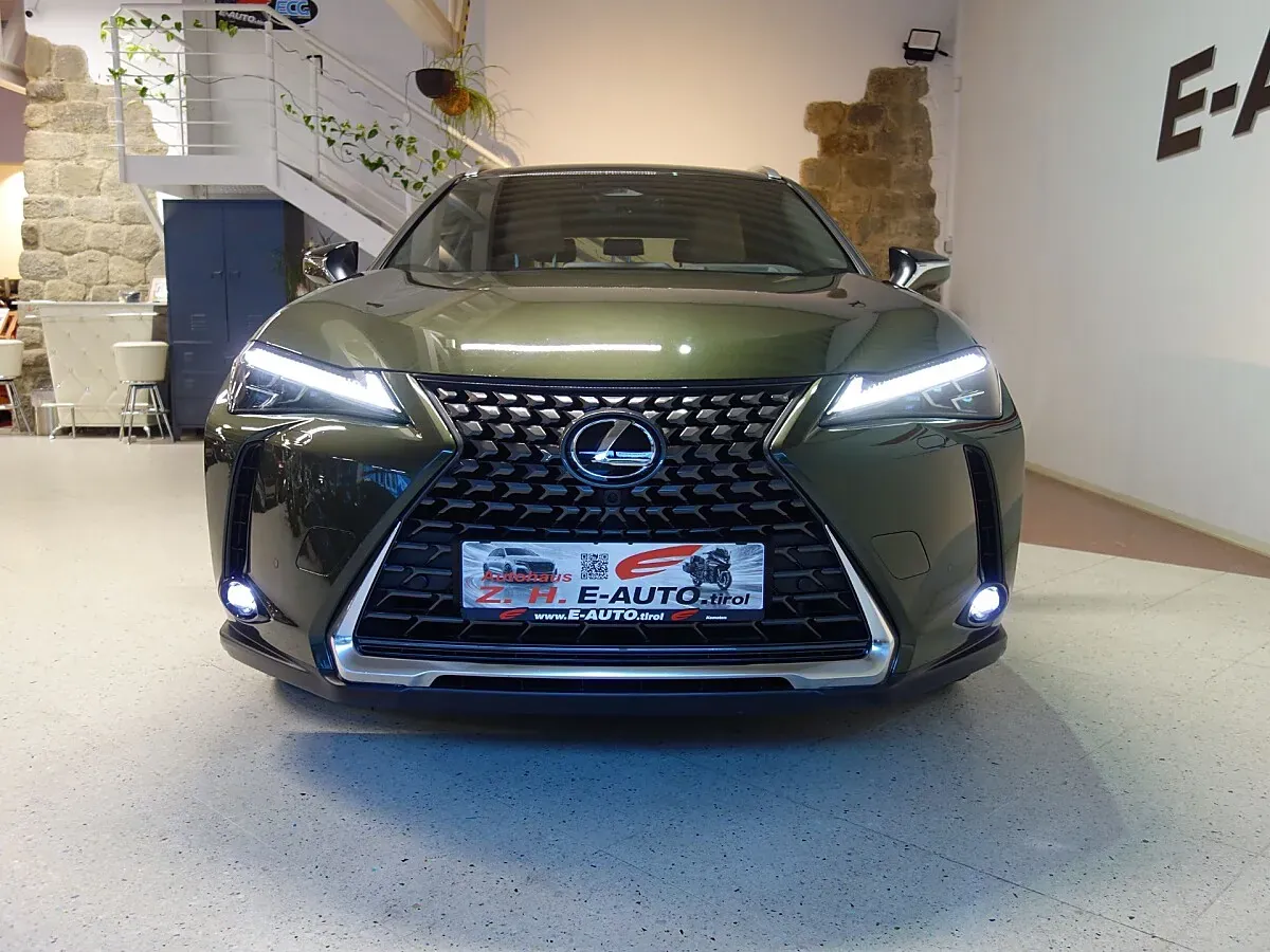 Lexus Ux 2024 photo 3