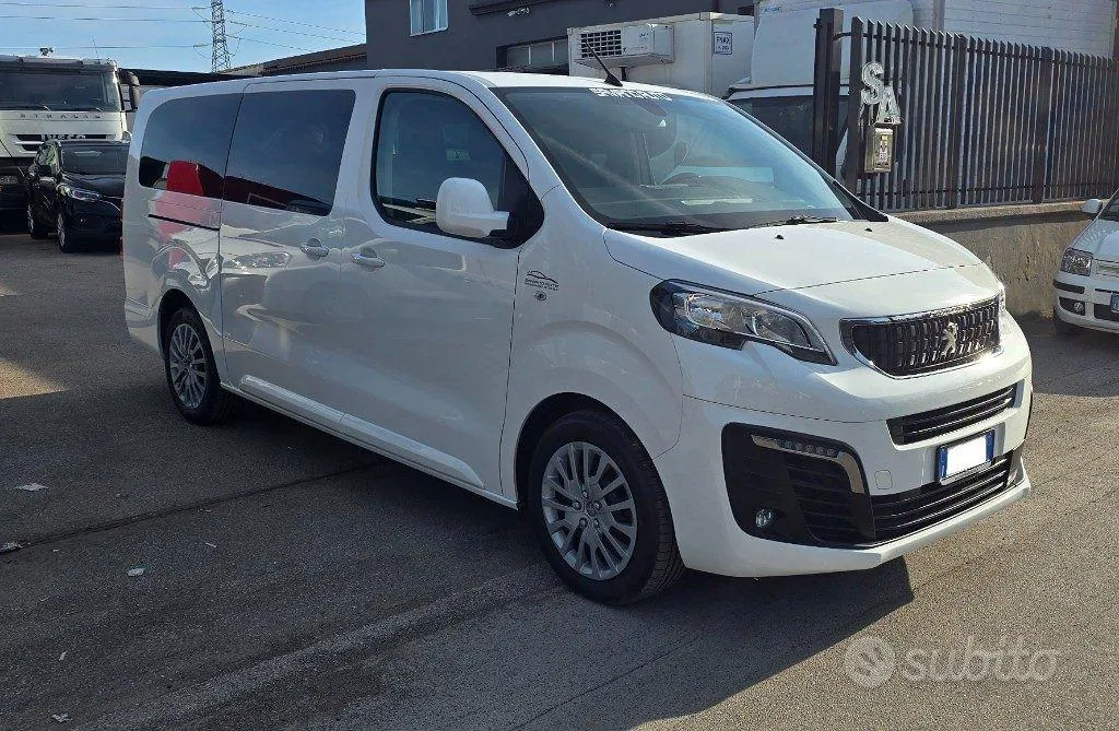 Peugeot Traveller 2021 photo 2