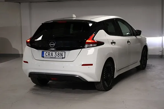 Nissan Leaf 2023 photo 2