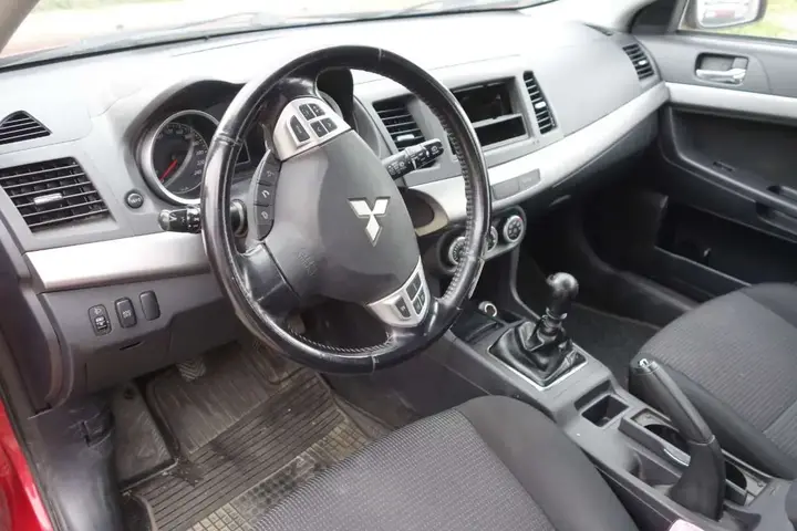 Mitsubishi Lancer