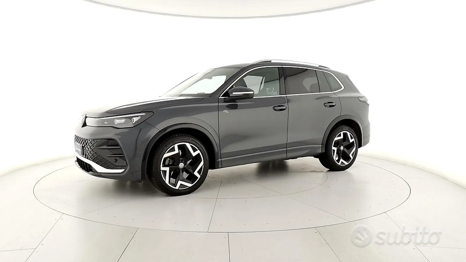 Volkswagen Tiguan 2024 photo 2