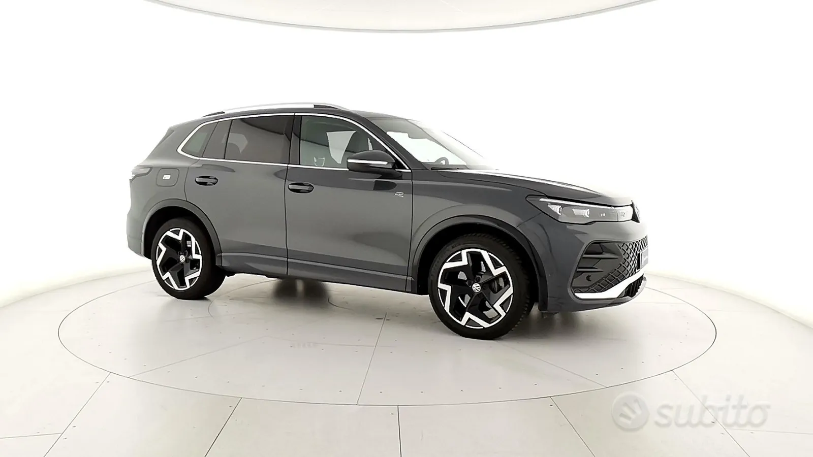 Volkswagen Tiguan 2024 photo 3