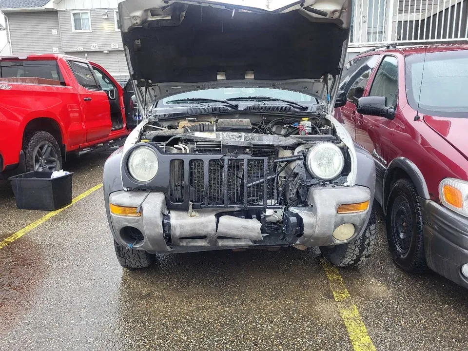 Jeep Liberty 2004 photo 2