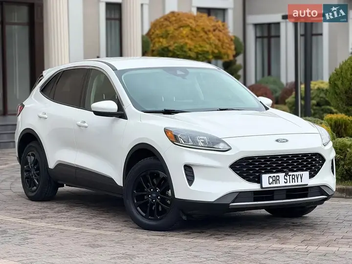 Ford Escape 2019 photo 2