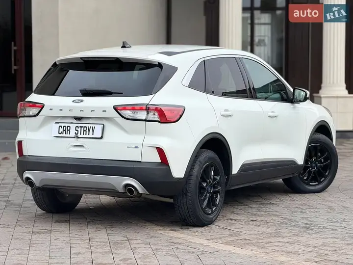 Ford Escape 2019 photo 3
