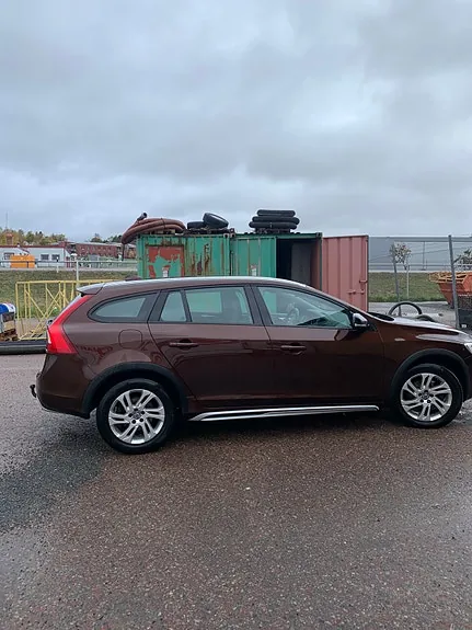 Volvo V60 Cross Country 2018 photo 3
