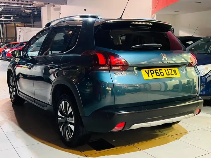 Peugeot 2008 Allure 2016 photo 5