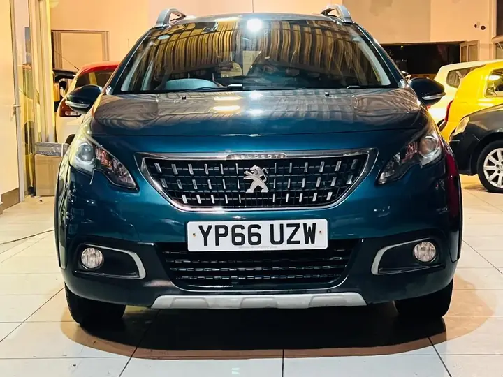 Peugeot 2008 Allure 2016 photo 4