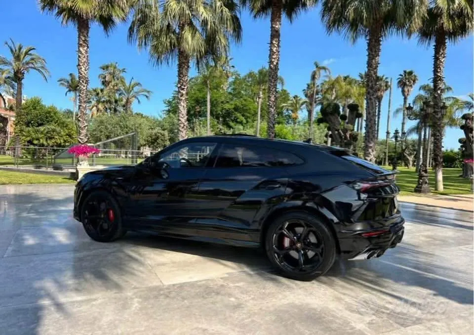Lamborghini Urus 2024 photo 2