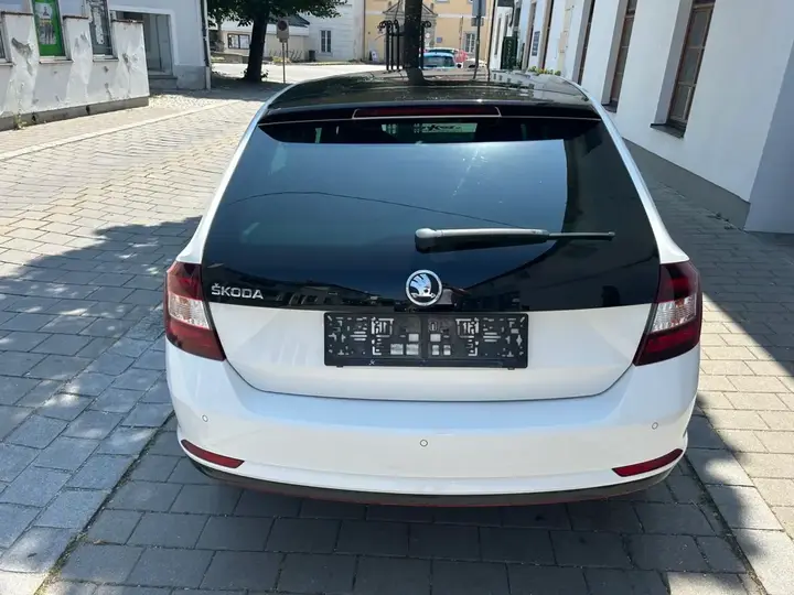 Skoda Rapid 2015 photo 3