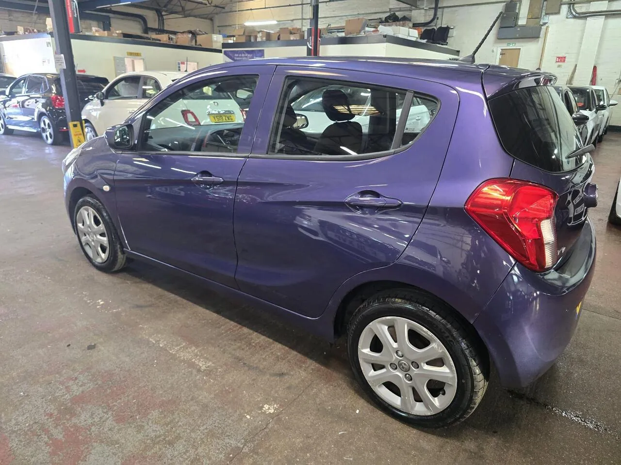 Vauxhall Viva 2016 photo 4