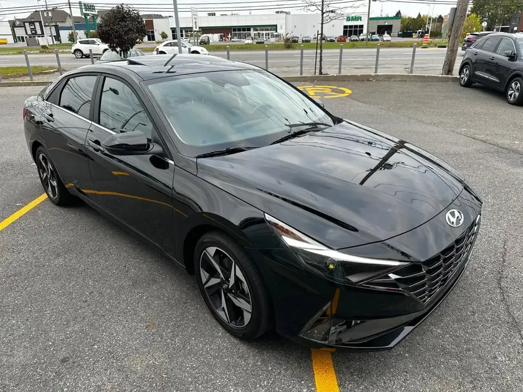 Hyundai Elantra 2023 photo 3