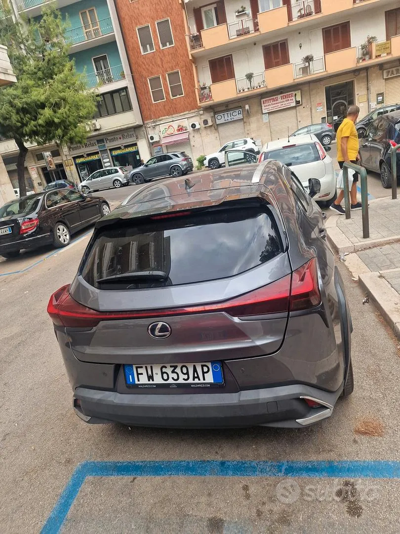 Lexus Ux 2019 photo 5