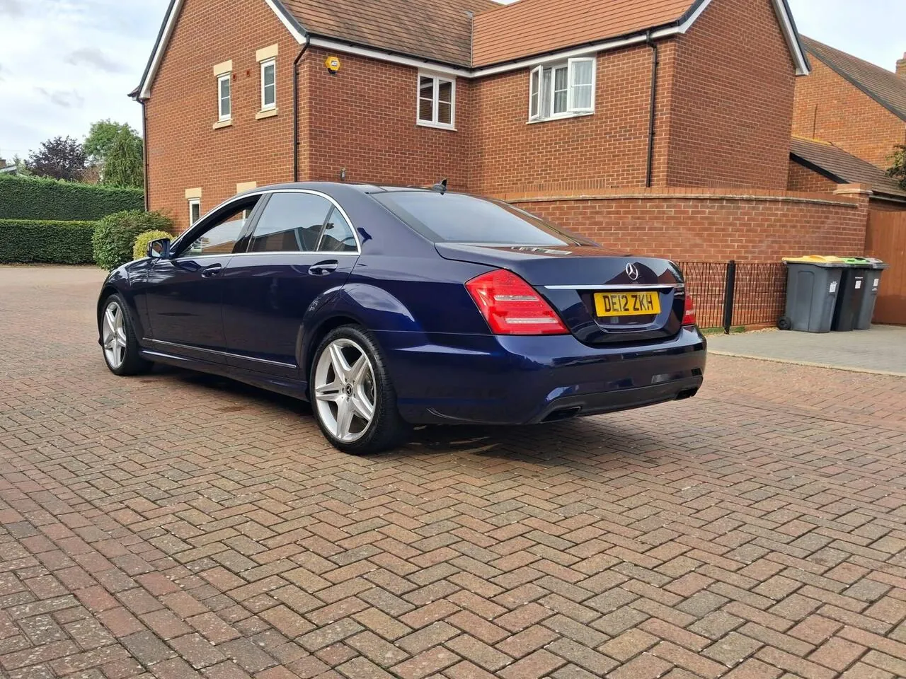 Mercedes-Benz S-Class 2012 photo 4