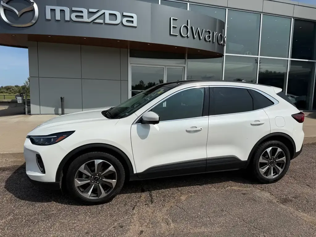 Ford Escape 2023 photo 2