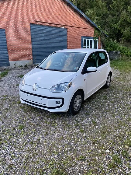 Volkswagen Up 2015 photo 2