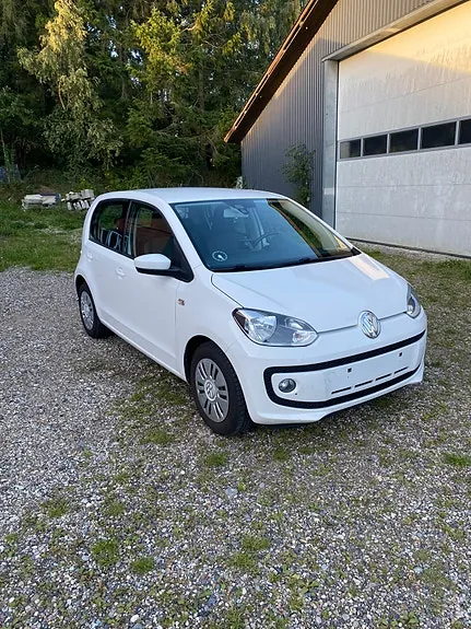 Volkswagen Up 2015 photo 3