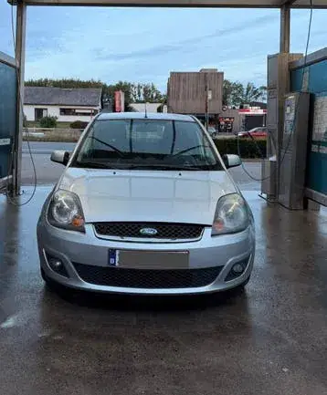 Ford Fiesta 2007 photo 4