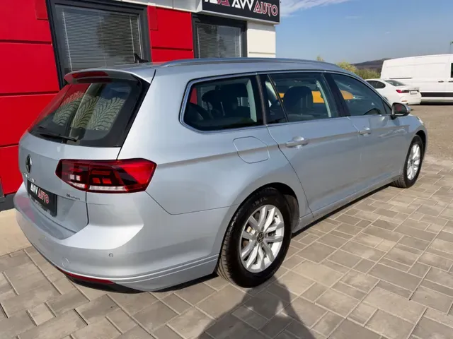 Volkswagen Passat Variant 2023 photo 4