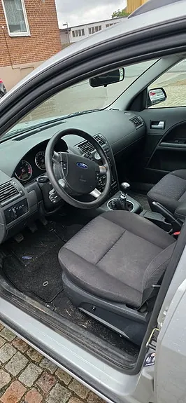 Ford Mondeo 2001 photo 4