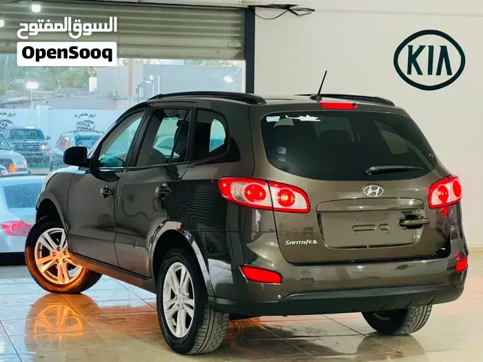 Hyundai Santa Fe 2012 photo 3