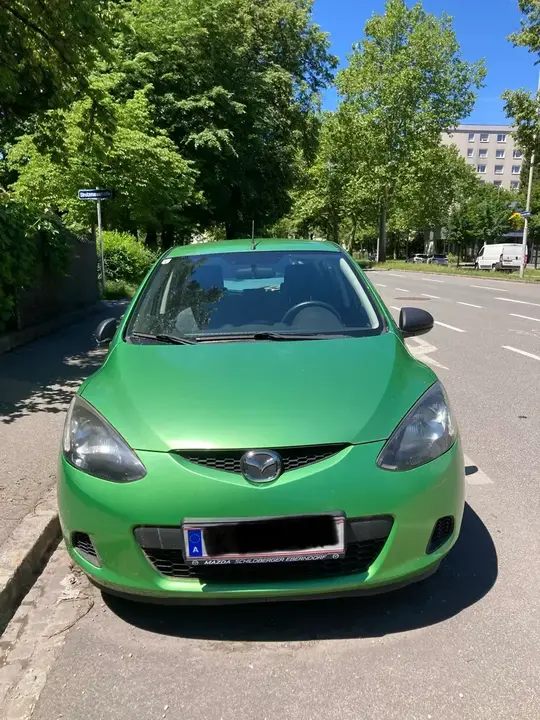 Mazda Mazda2 2008 photo 2