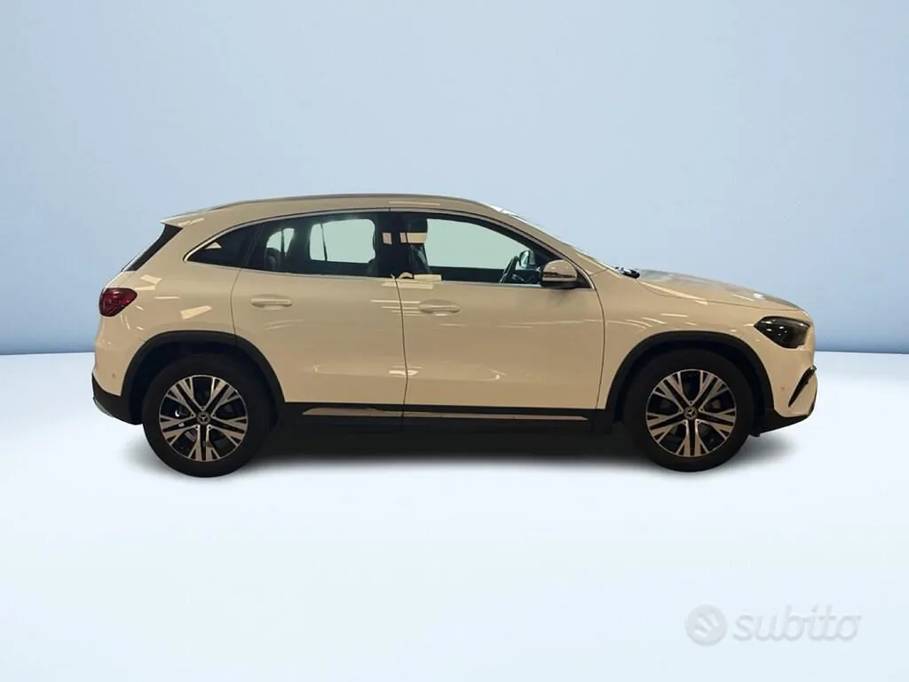 Mercedes-Benz Gla 2025 photo 3