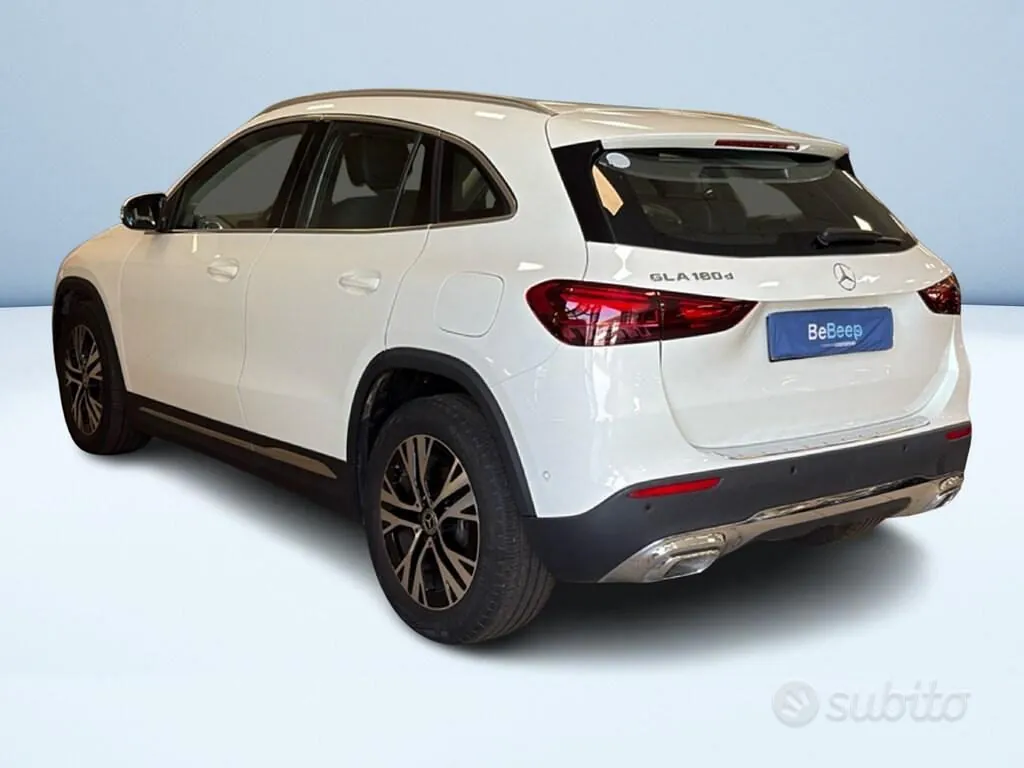 Mercedes-Benz Gla 2025 photo 5