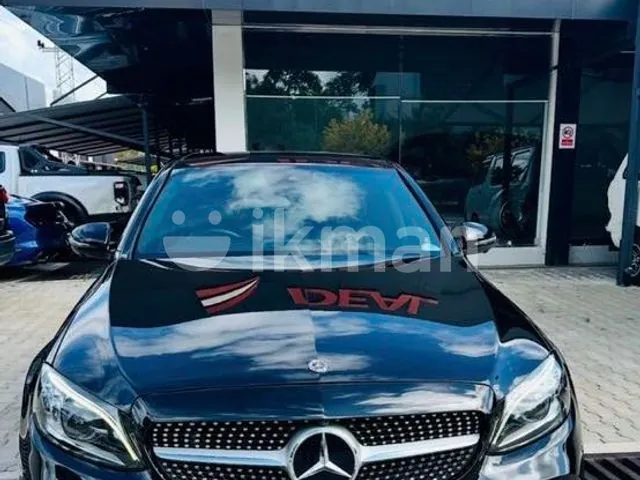 Mercedes-Benz C200
